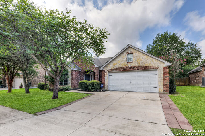Property Photo:  10502 Black Horse  TX 78023 