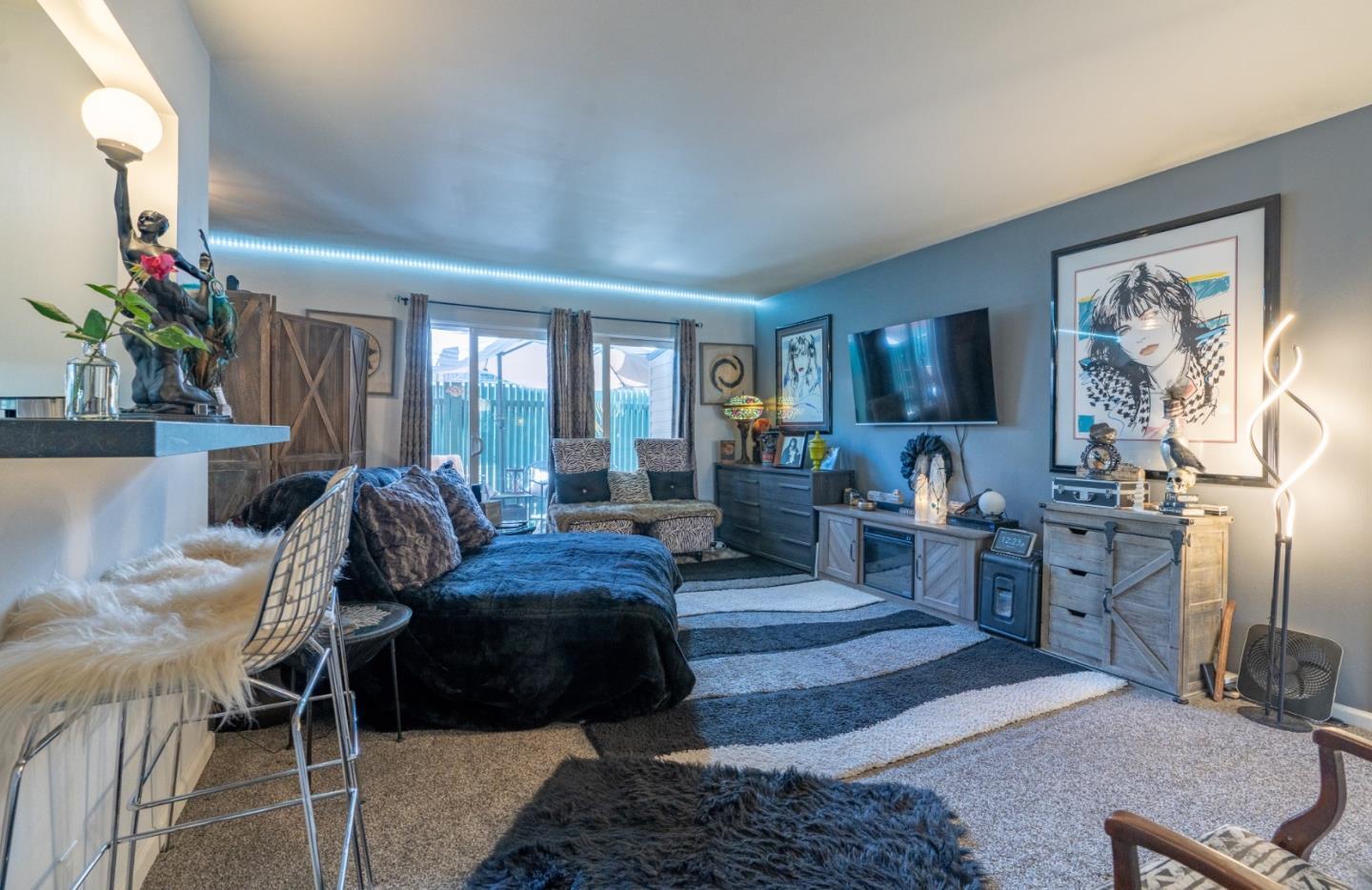 Property Photo: 928 Peninsula Avenue 201 CA 94401