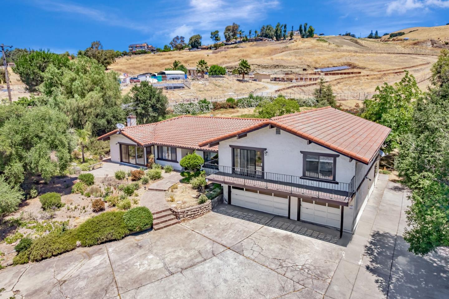 Property Photo: 15231 Skyview Drive CA 95132