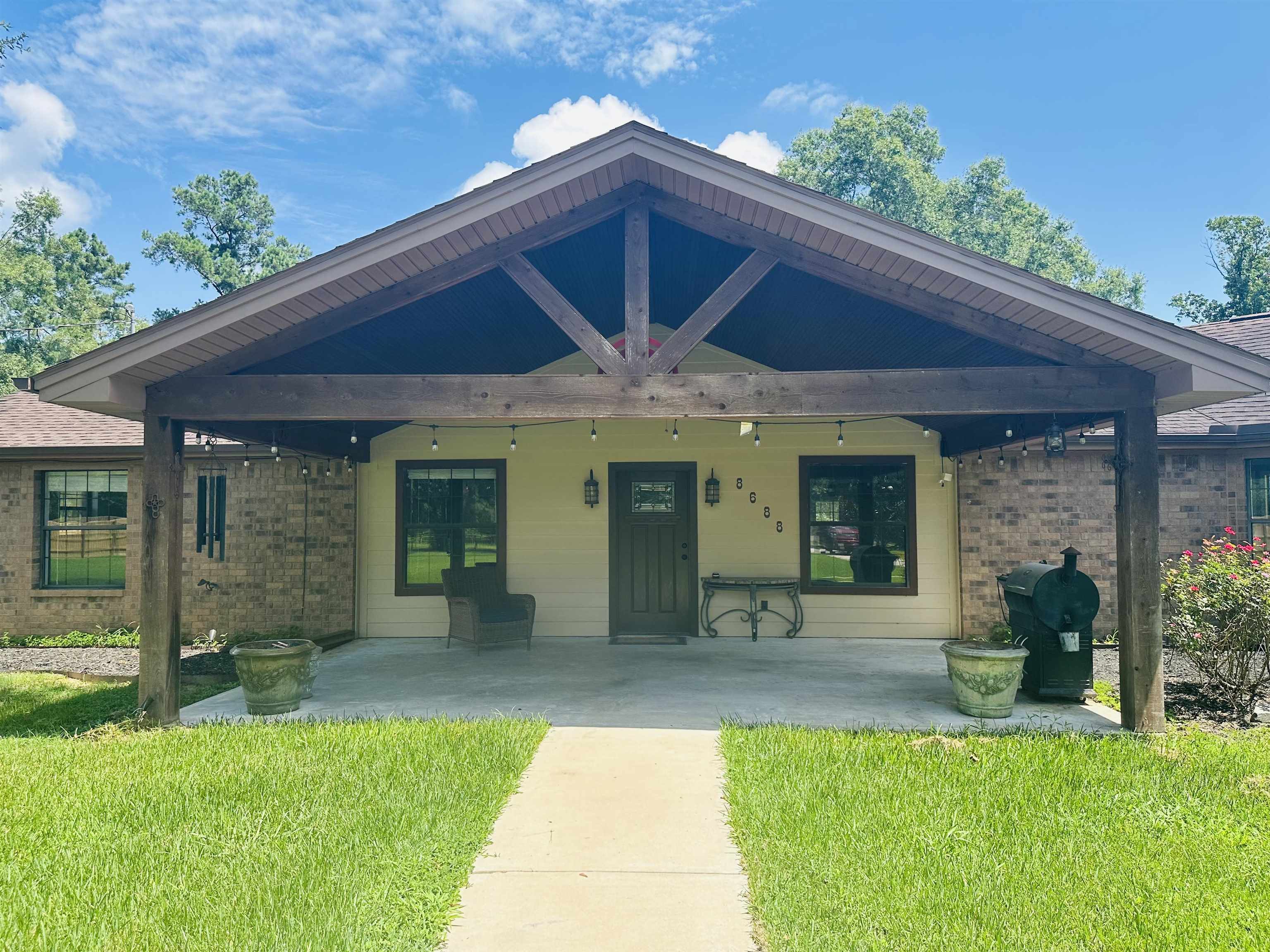Property Photo:  8688 Linscomb Rd.  TX 77632 