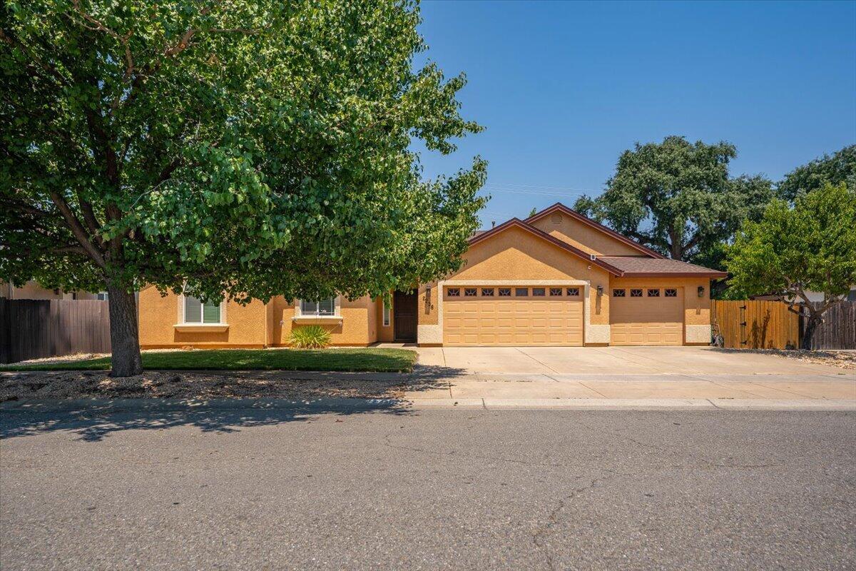 Property Photo: 2236 Lonigan Court CA 96001