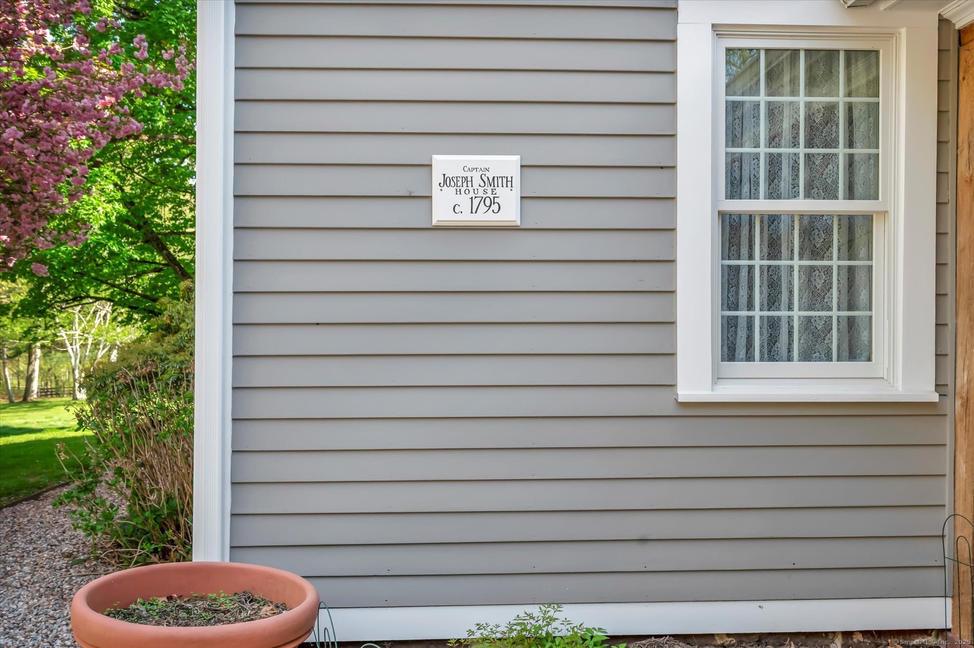 Property Photo: 122 Nooks Hill Road CT 06416