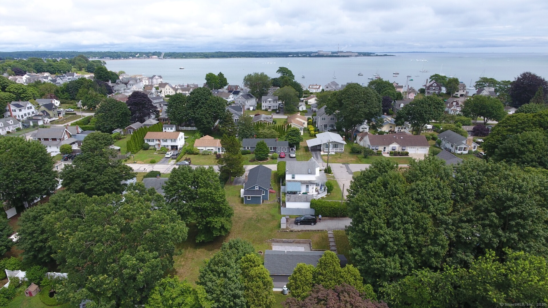 Property Photo: 5 Fuller Court CT 06357