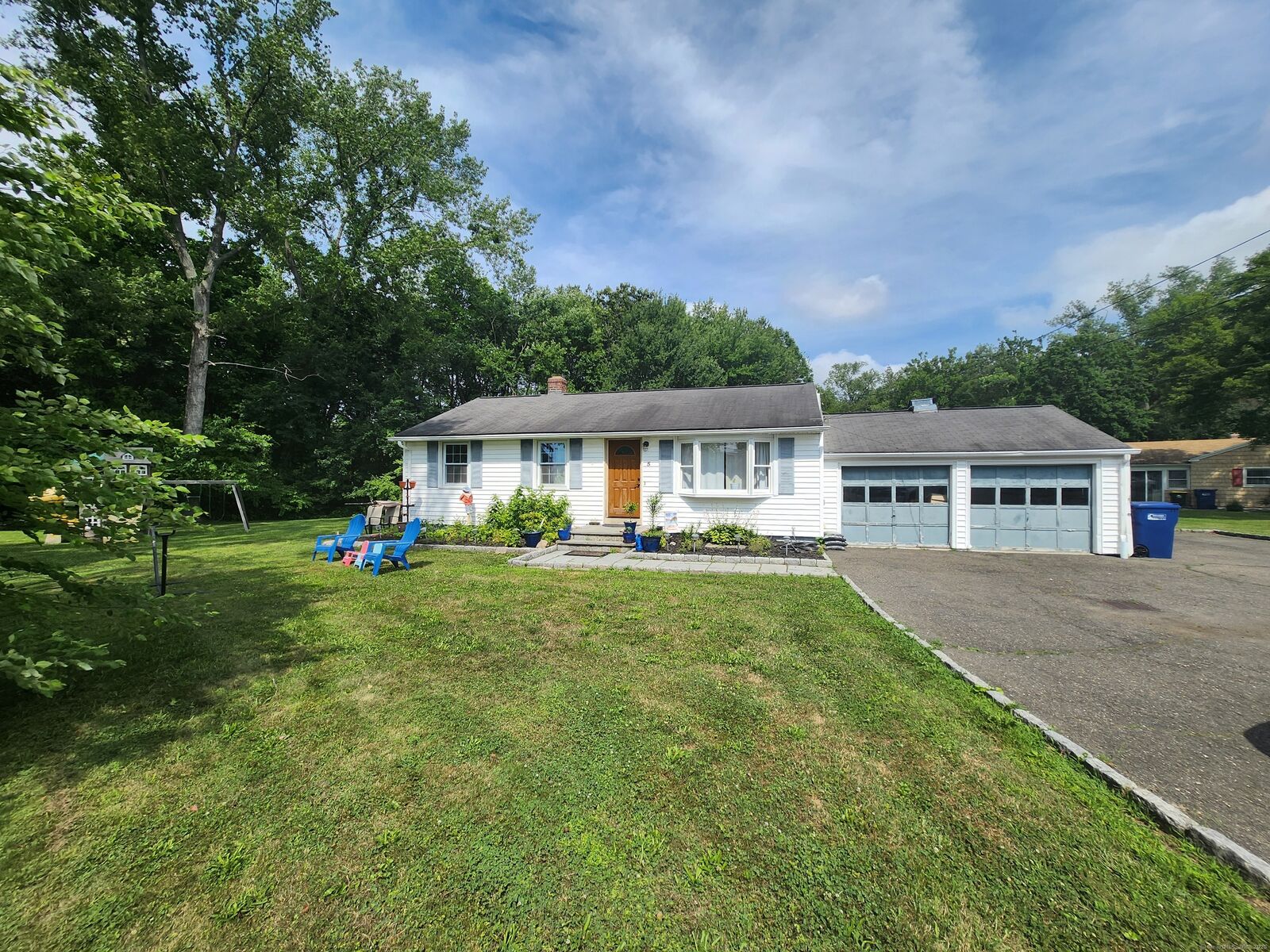 Property Photo:  5 Cascio Road  CT 06401 