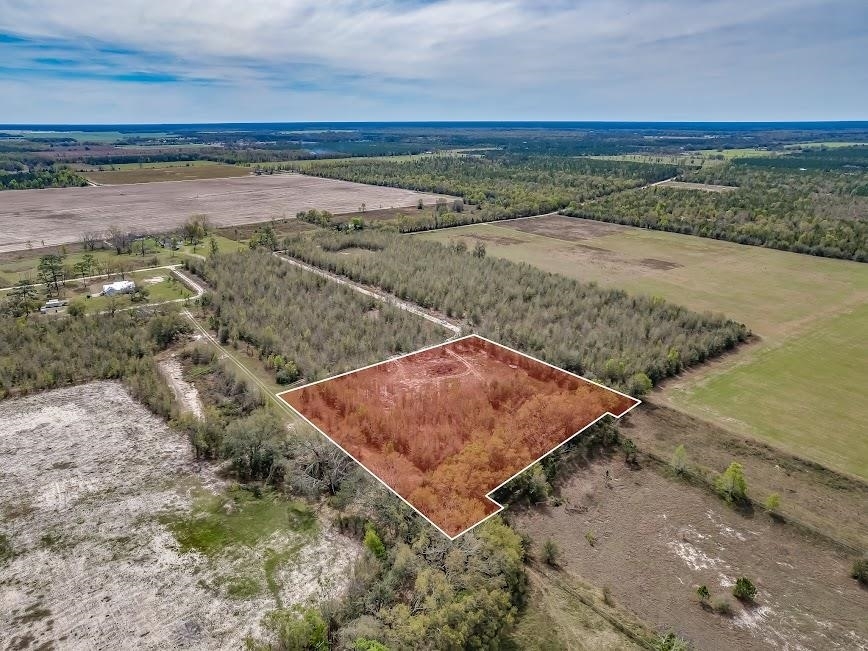 Property Photo: Xxx SE Hammerly St FL 32059