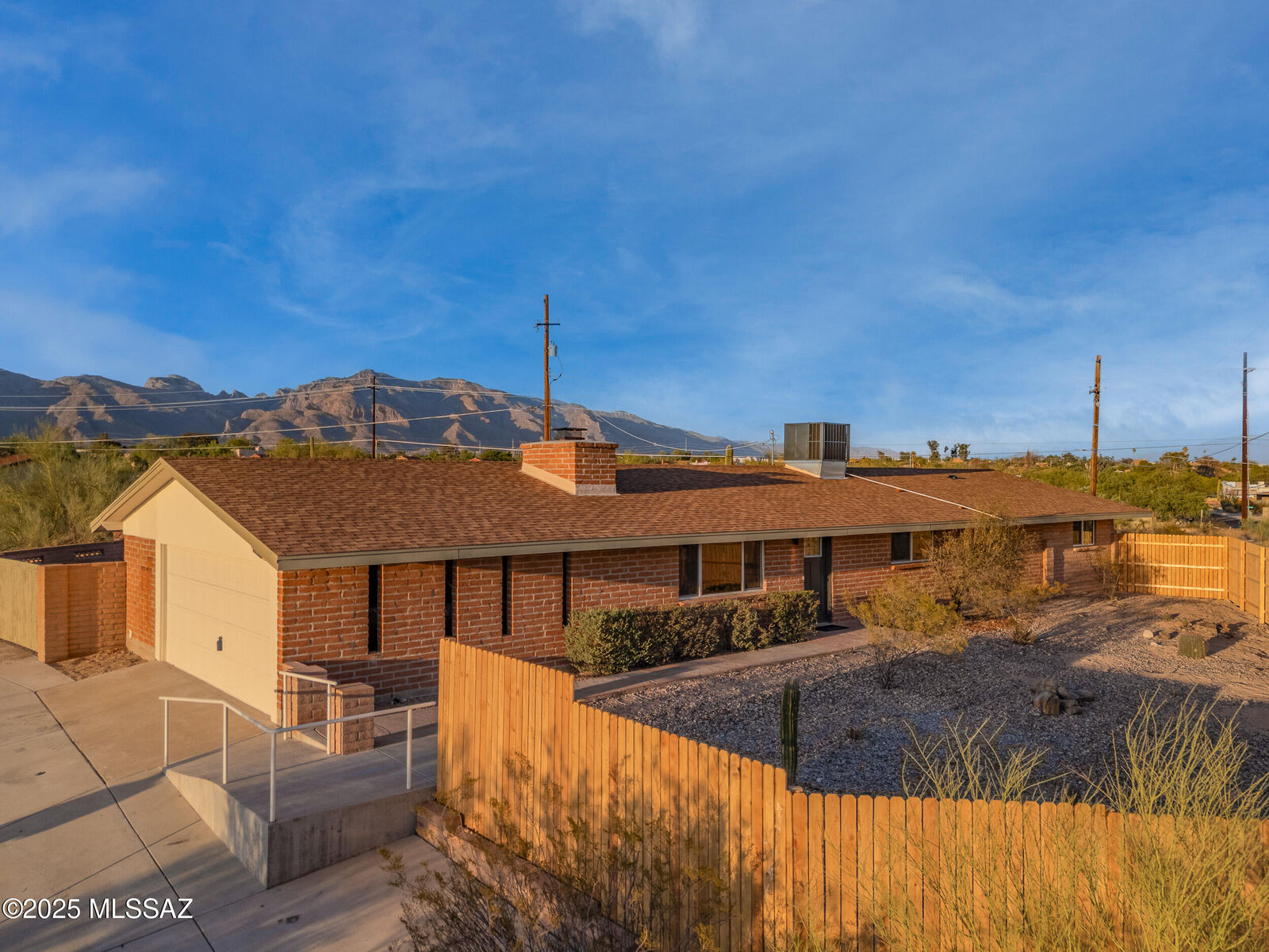 Property Photo: 5366 N Flint Avenue AZ 85704