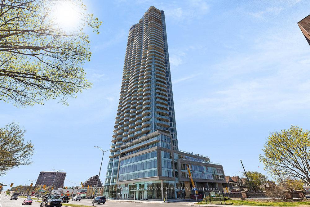 Property Photo: 805 Carling Avenue 3808 ON K1S 5W9
