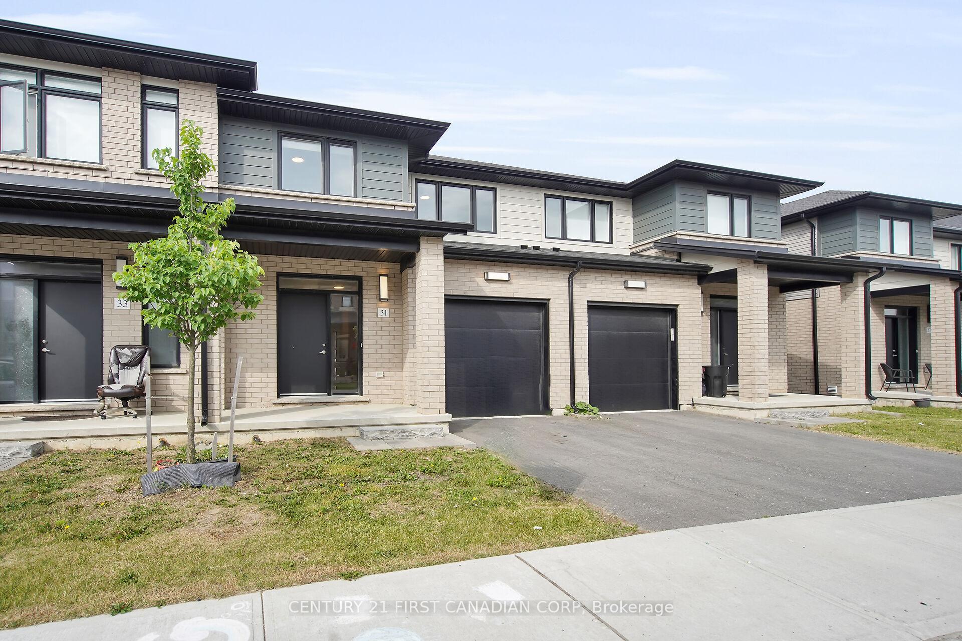 Property Photo: 3635 Southbridge Avenue 31 ON N6L 0G8