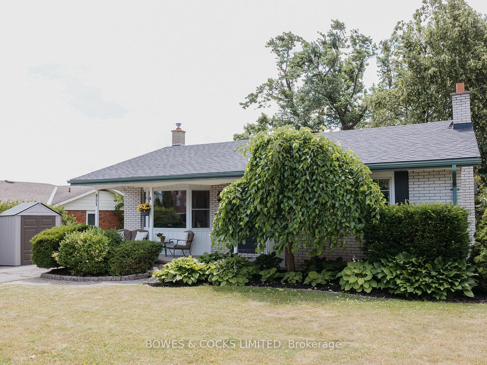 Property Photo: 951 Ellesmere Avenue ON K9H 7A9