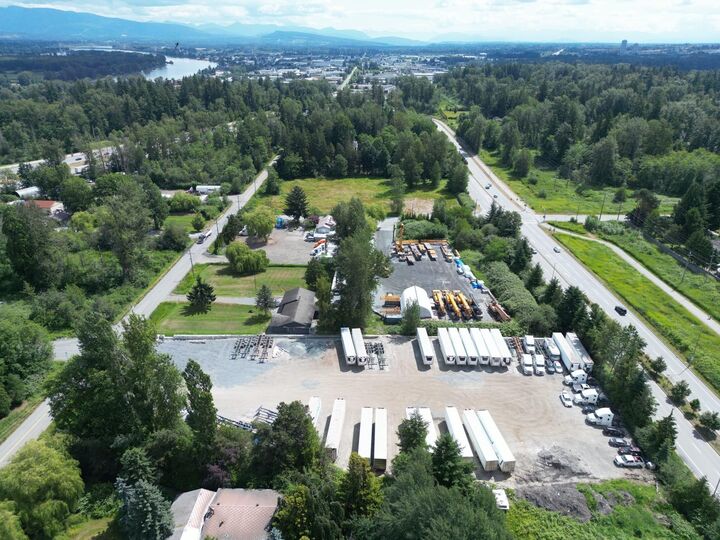 17914 96 Avenue  Surrey BC V4N 4A7 photo
