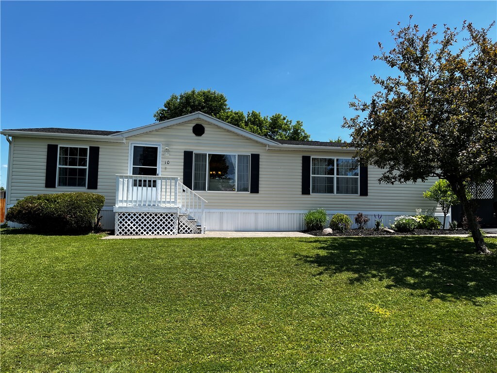 10 Arrowhead Drive  Waterloo NY 13165 photo