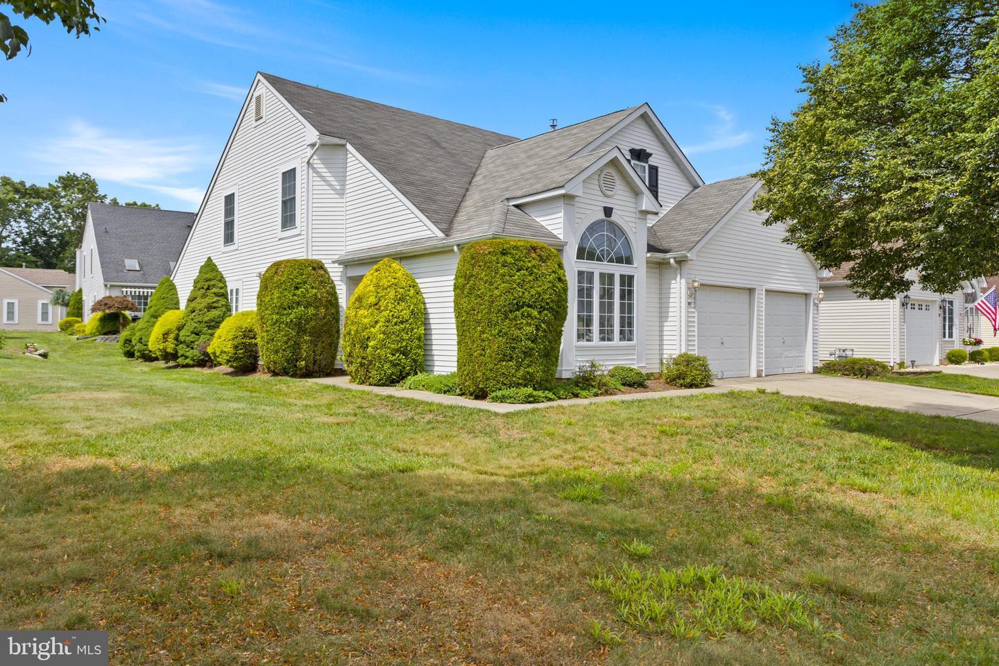 Property Photo:  41 Dowing Lane  NJ 08527 