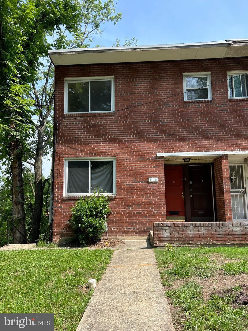 Property Photo: 210 Varnum Street NE DC 20011