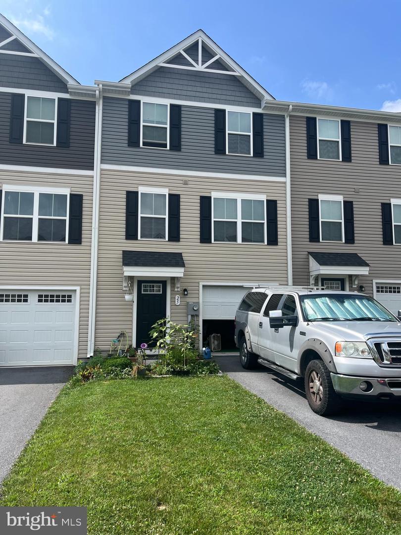 Property Photo: 25 Sebago Place WV 25403