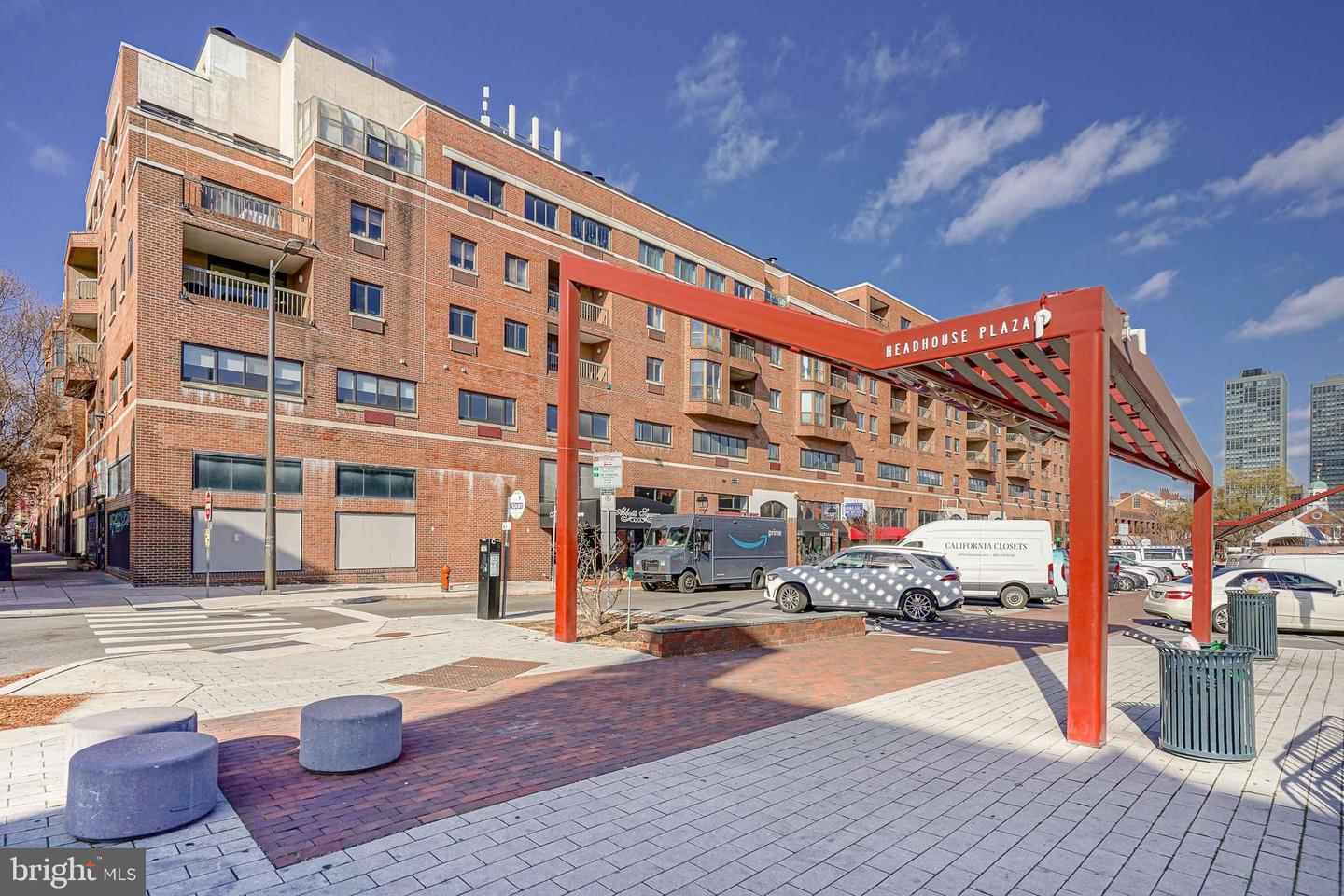 Property Photo:  200 Lombard Street 10 601  PA 19147 
