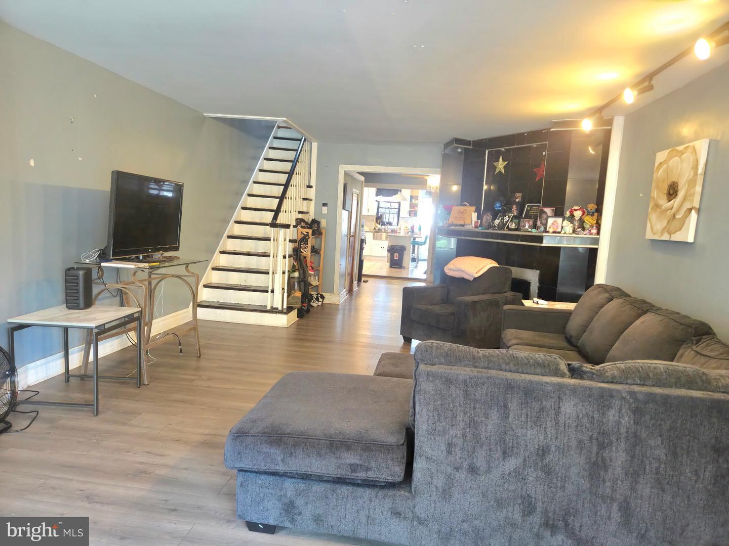 Property Photo: 216 E Roosevelt Boulevard PA 19120