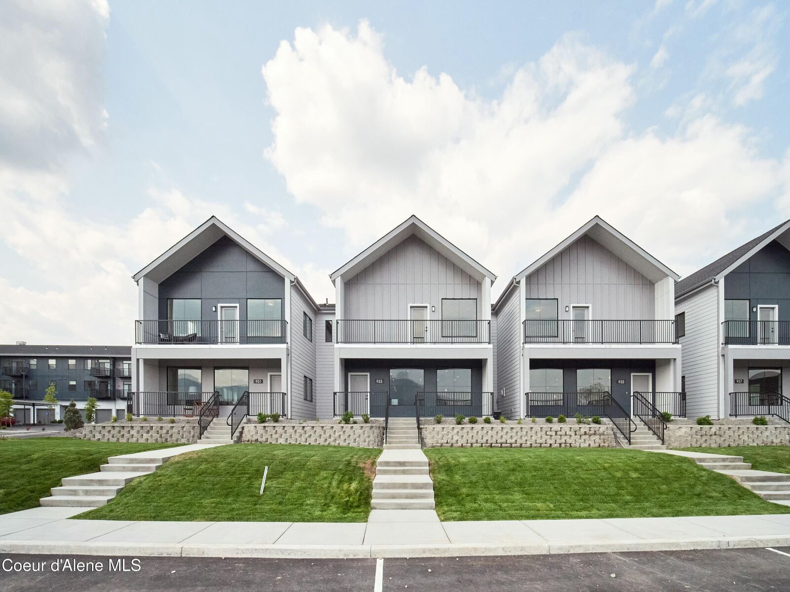 Property Photo:  953 E Railroad Ave  ID 83854 