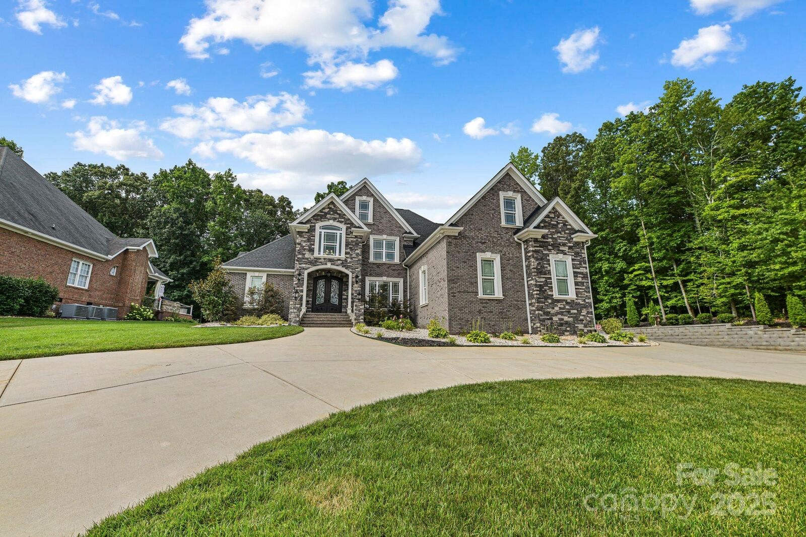 Property Photo: 531 Coman Lane NC 28086