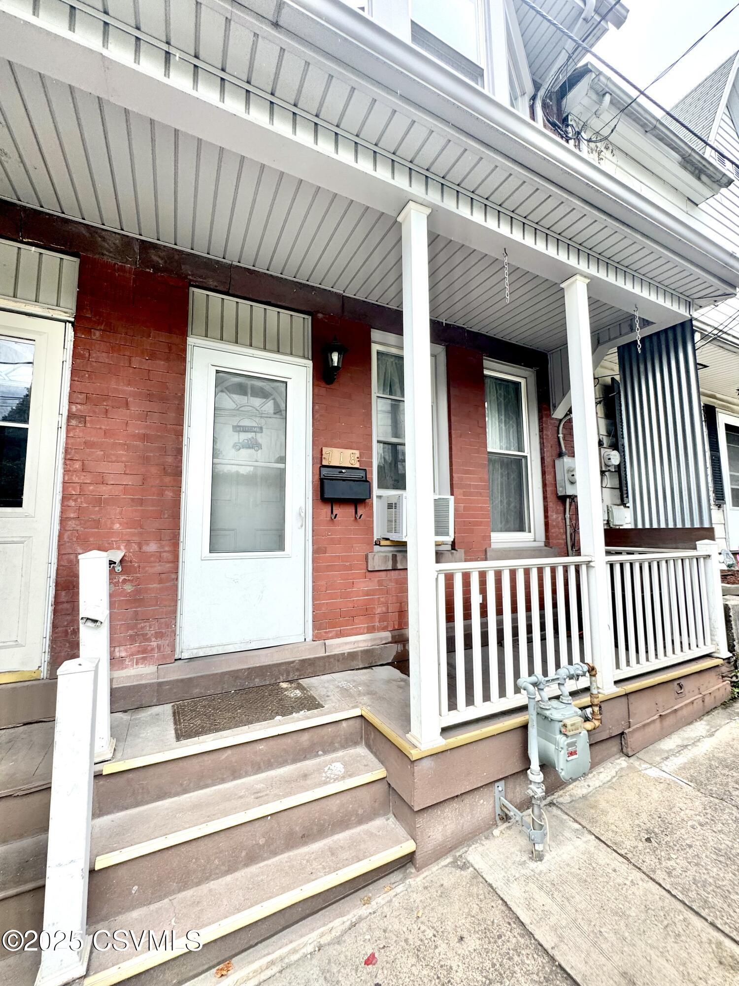 Property Photo: 718 N Franklin Street PA 17872