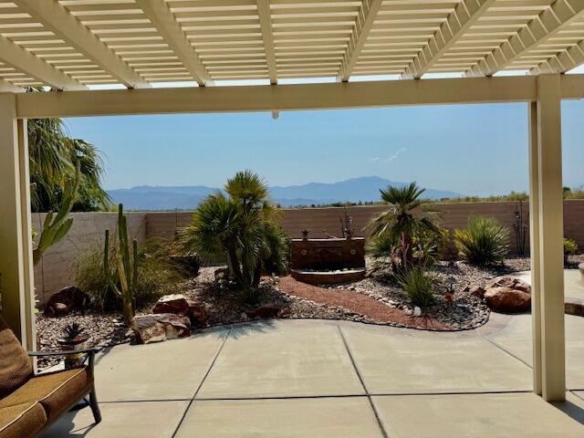 Property Photo: 41459 Calle Pampas CA 92203
