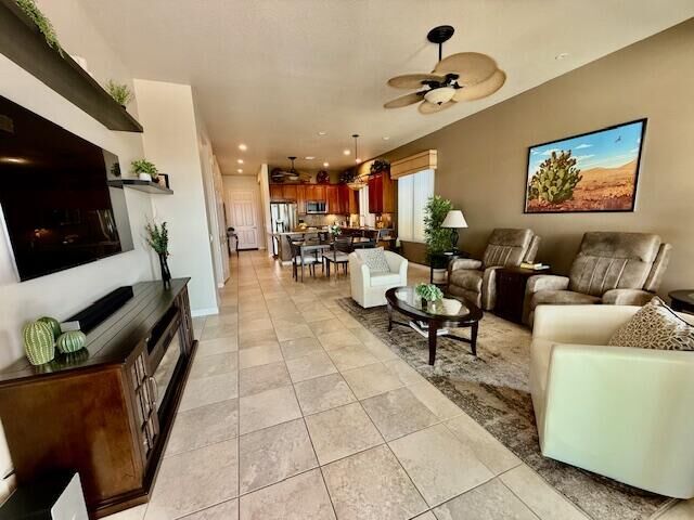 Property Photo:  41459 Calle Pampas  CA 92203 