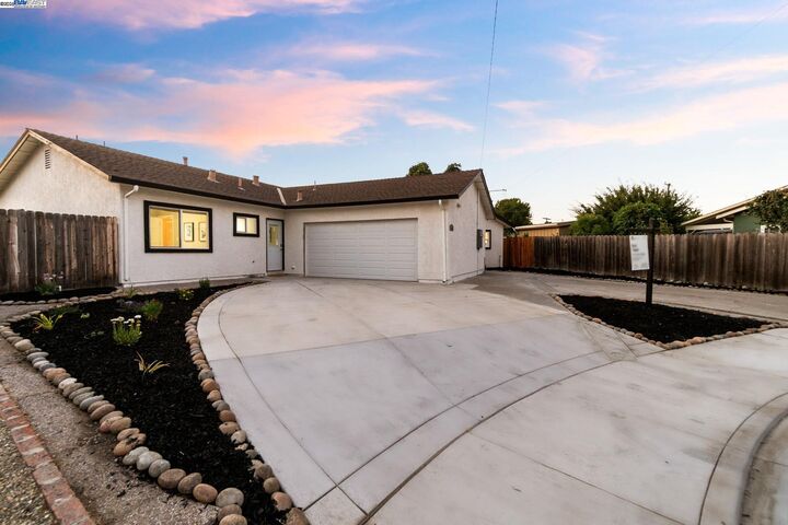 Property Photo: 3631 Trenton Ct CA 94538