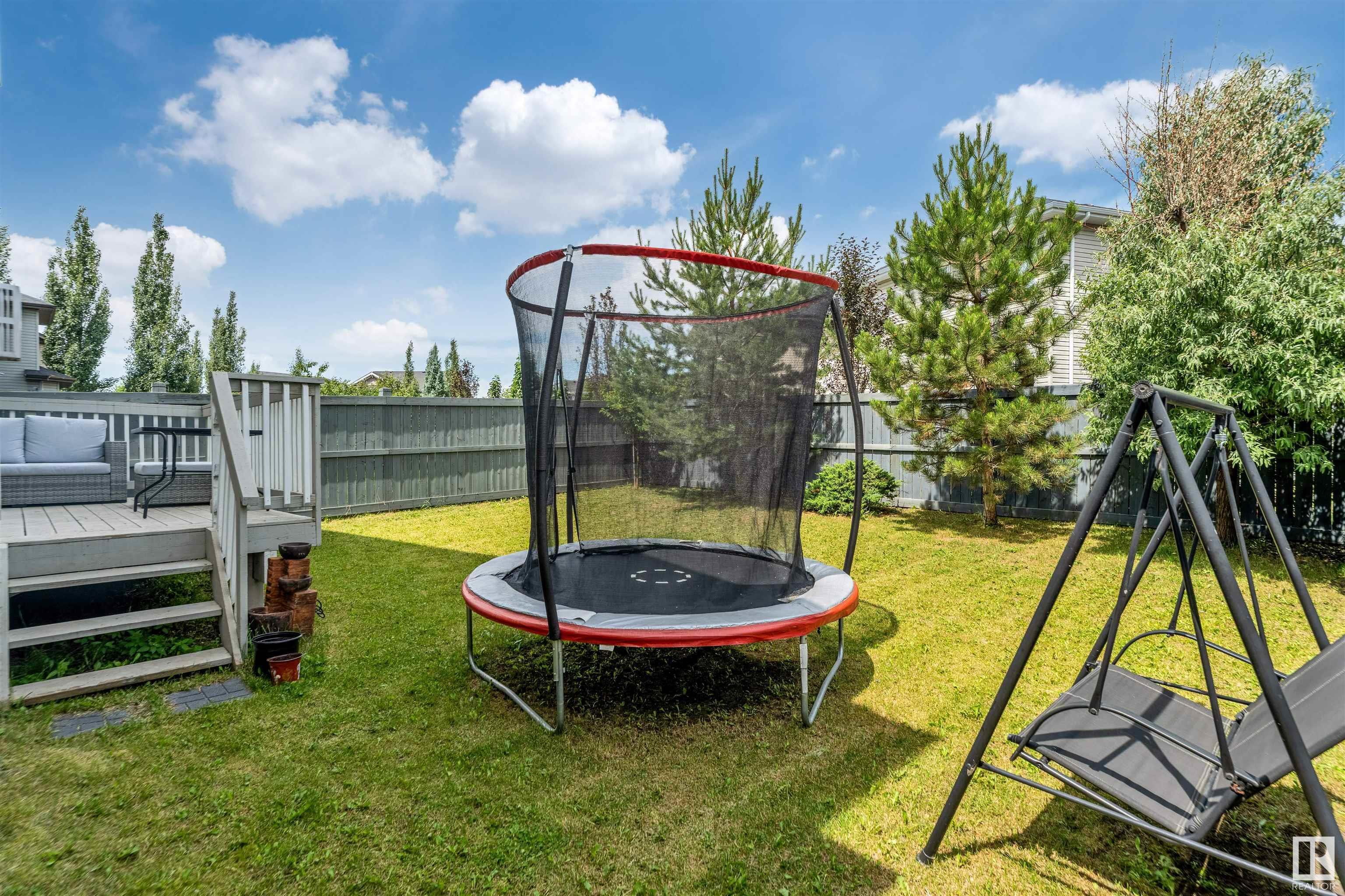 Property Photo:  7456 Getty Way NW  AB T5T 4T3 