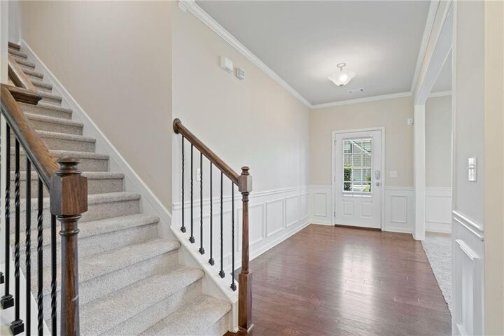 Property Photo:  5755 Rialto Way  GA 30040 