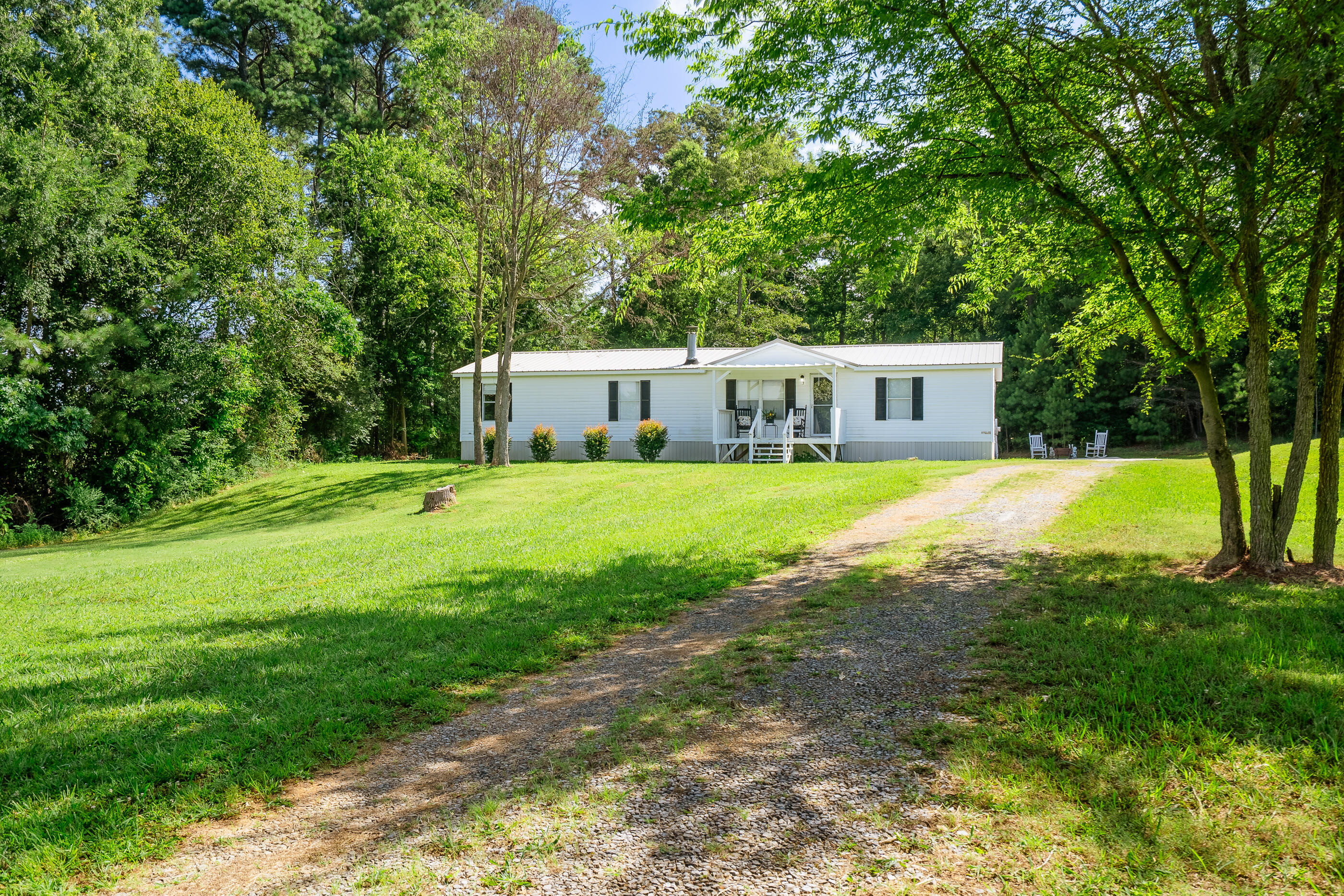 Property Photo: 63 Applewood Lane GA 30705