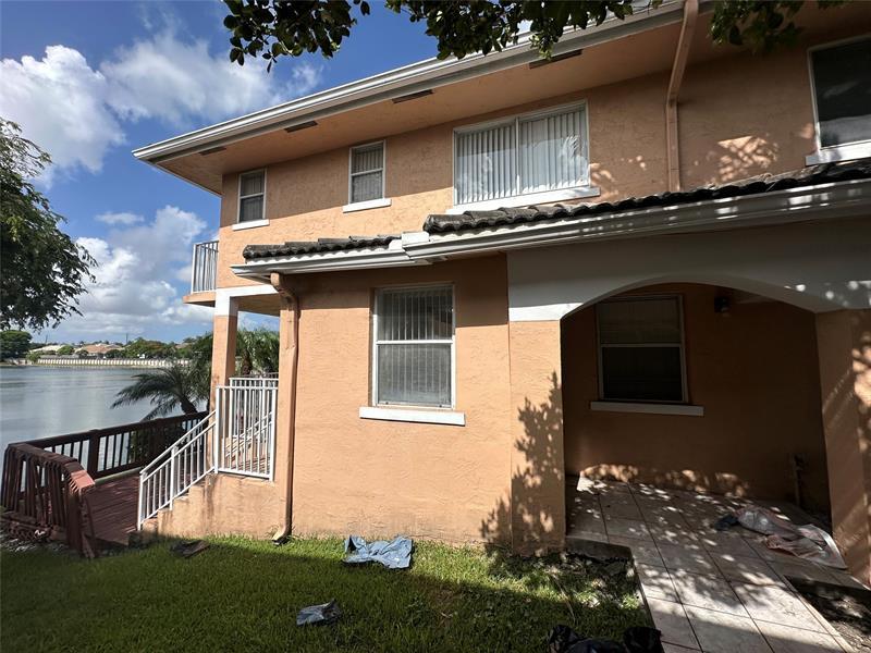 Property Photo:  3243 NW 44th St 2  FL 33309 