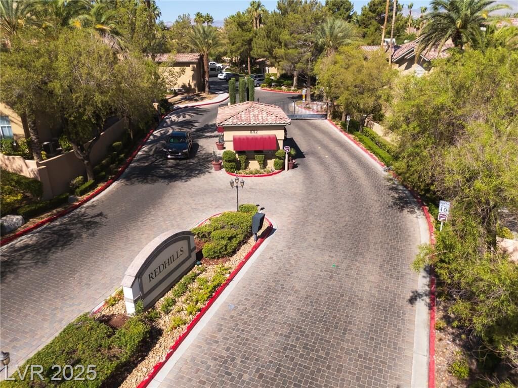 Property Photo:  1609 Hills Of Red Drive 104  NV 89128 