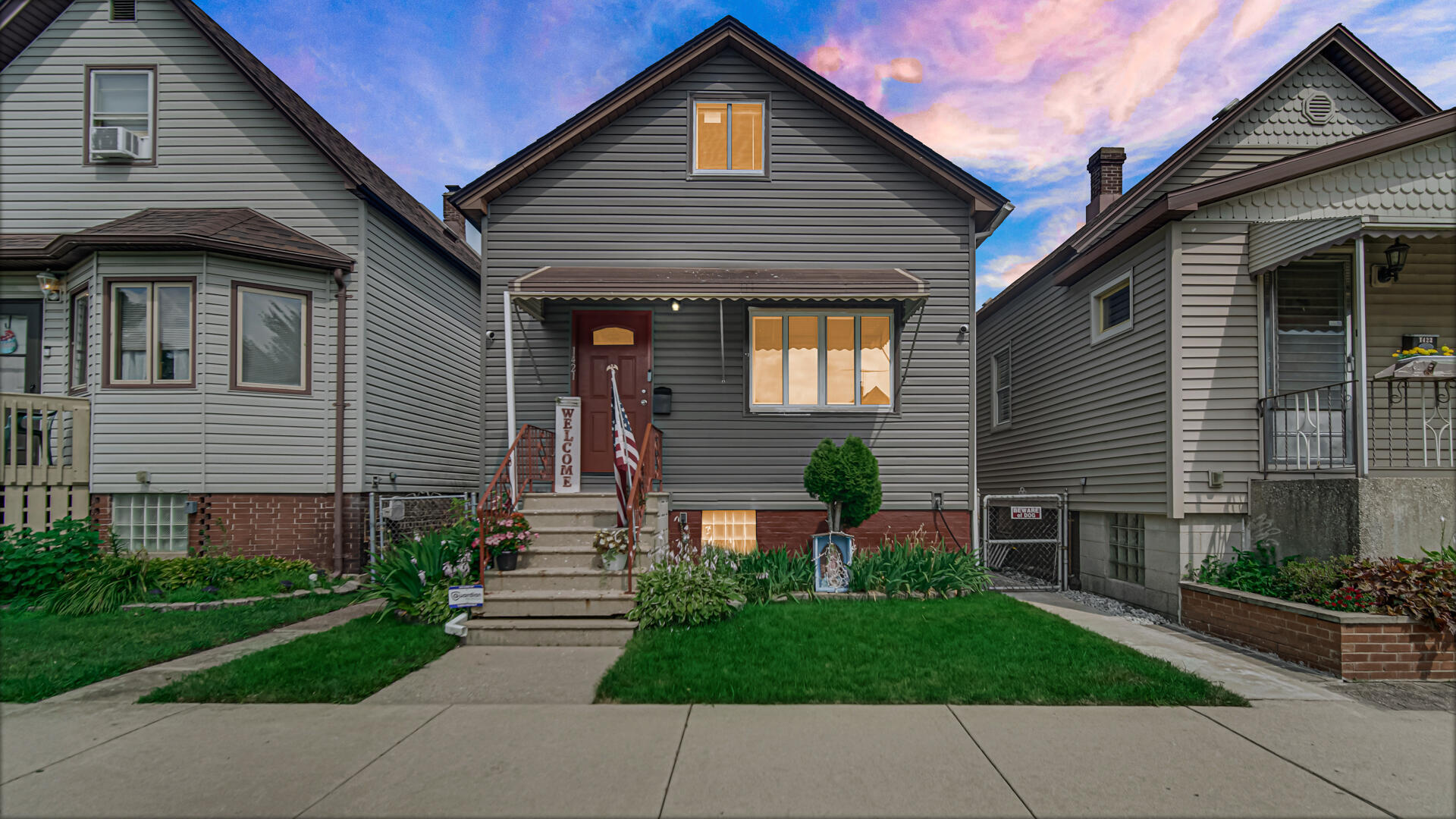 Property Photo: 1421 Roberts Avenue IN 46394