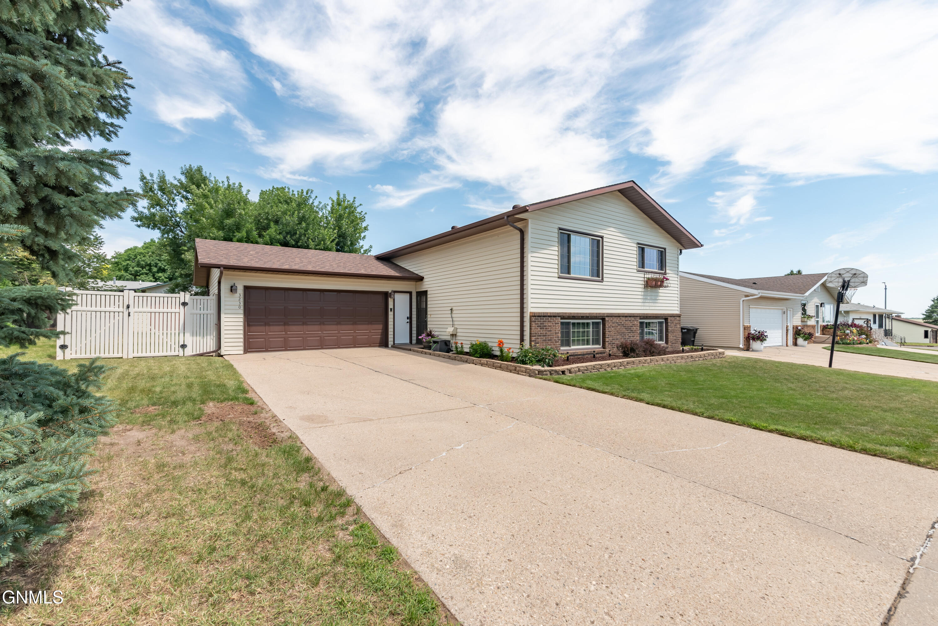 Property Photo: 3230 E Avenue C ND 58501