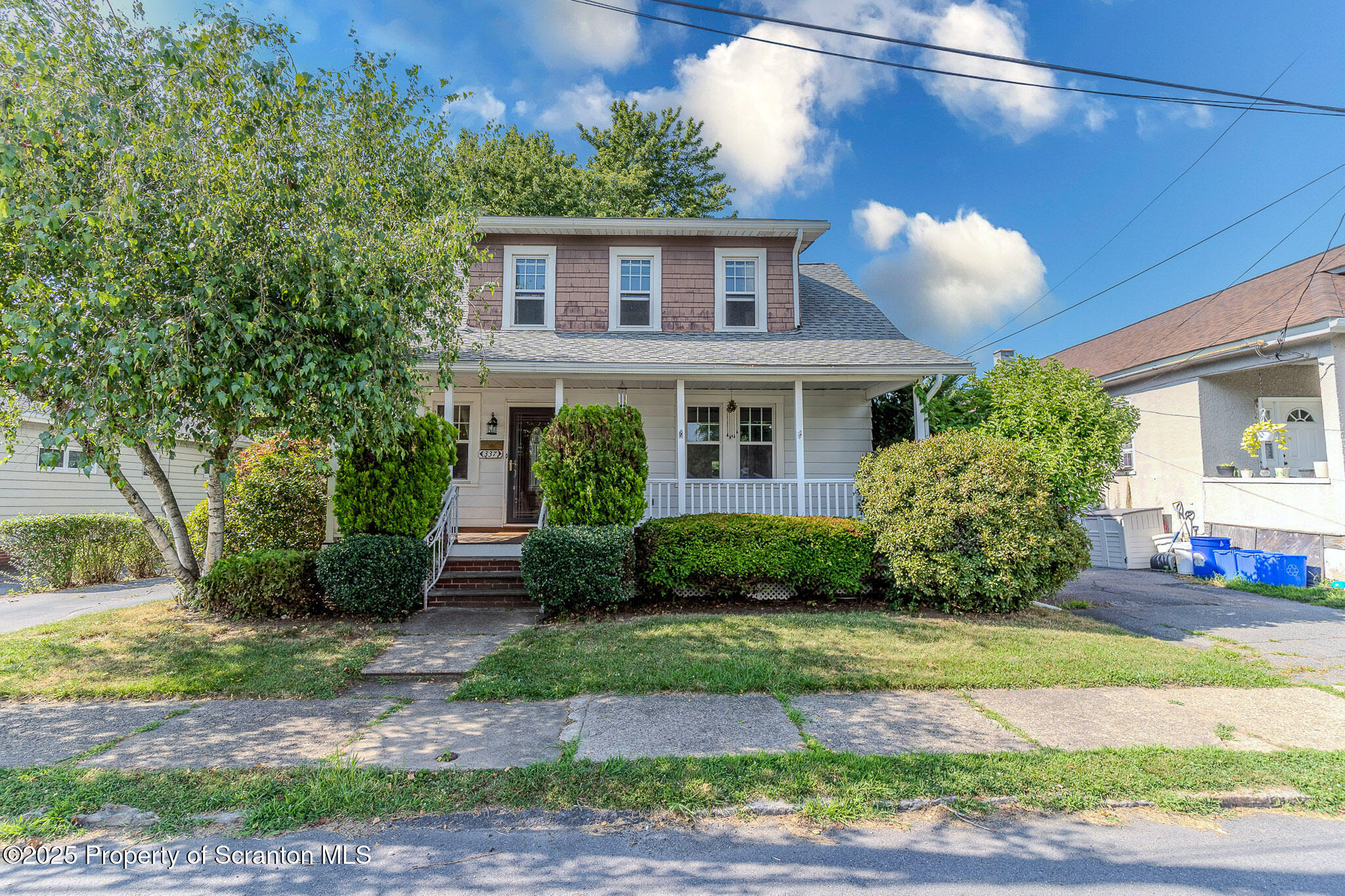 Property Photo:  337 Orchard Street  PA 18518 