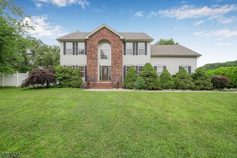 2 Eileen Court  Parsippany-Troy Hills Twp. NJ 07054 photo