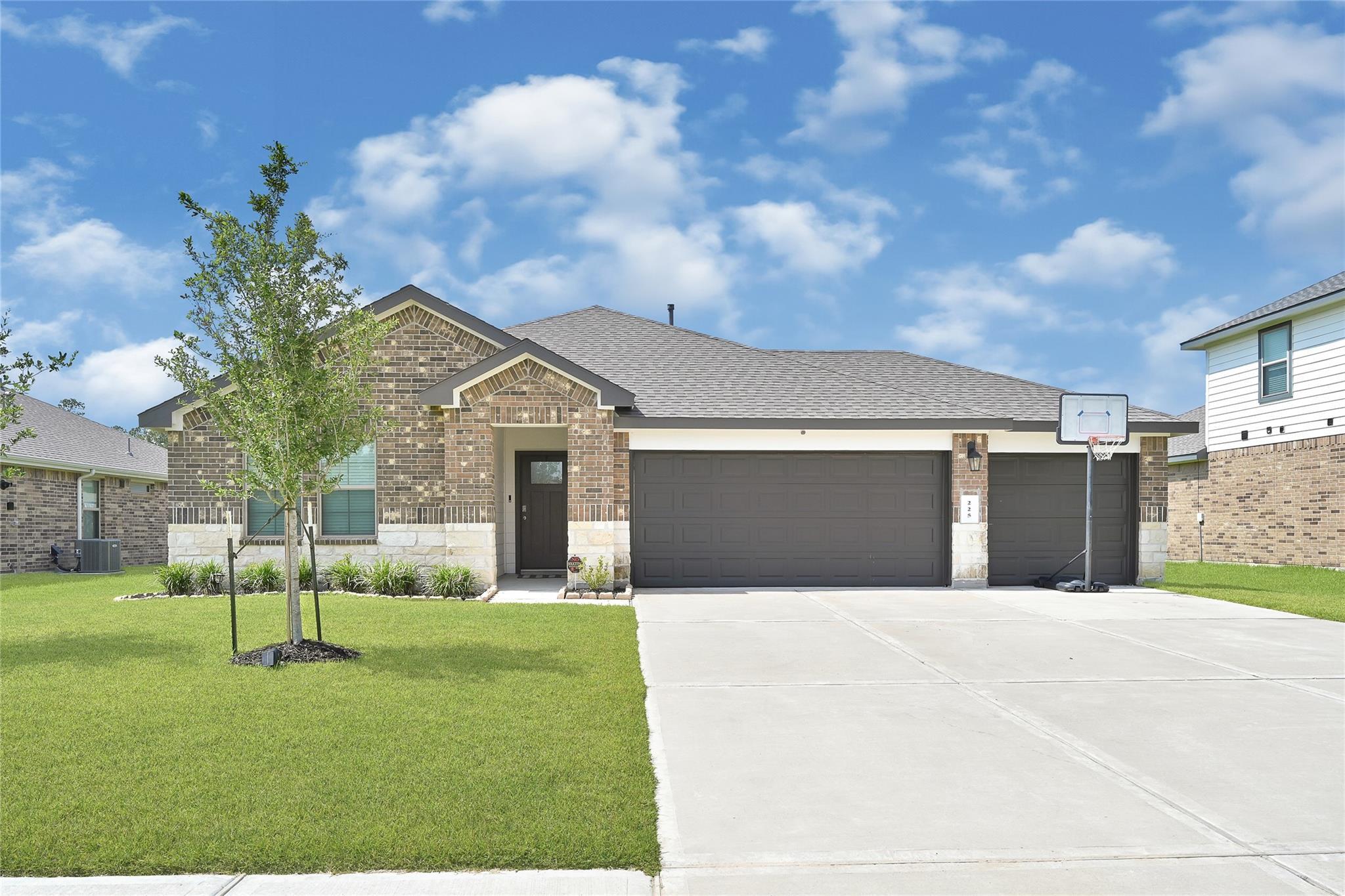 225 Big Spring Drive  Anahuac TX 77514 photo