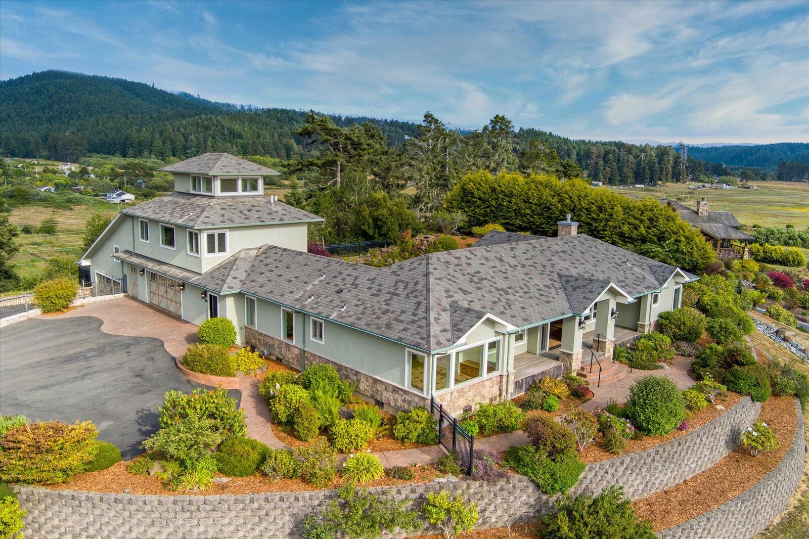 Property Photo:  1491 Walker Point Road  CA 95524 