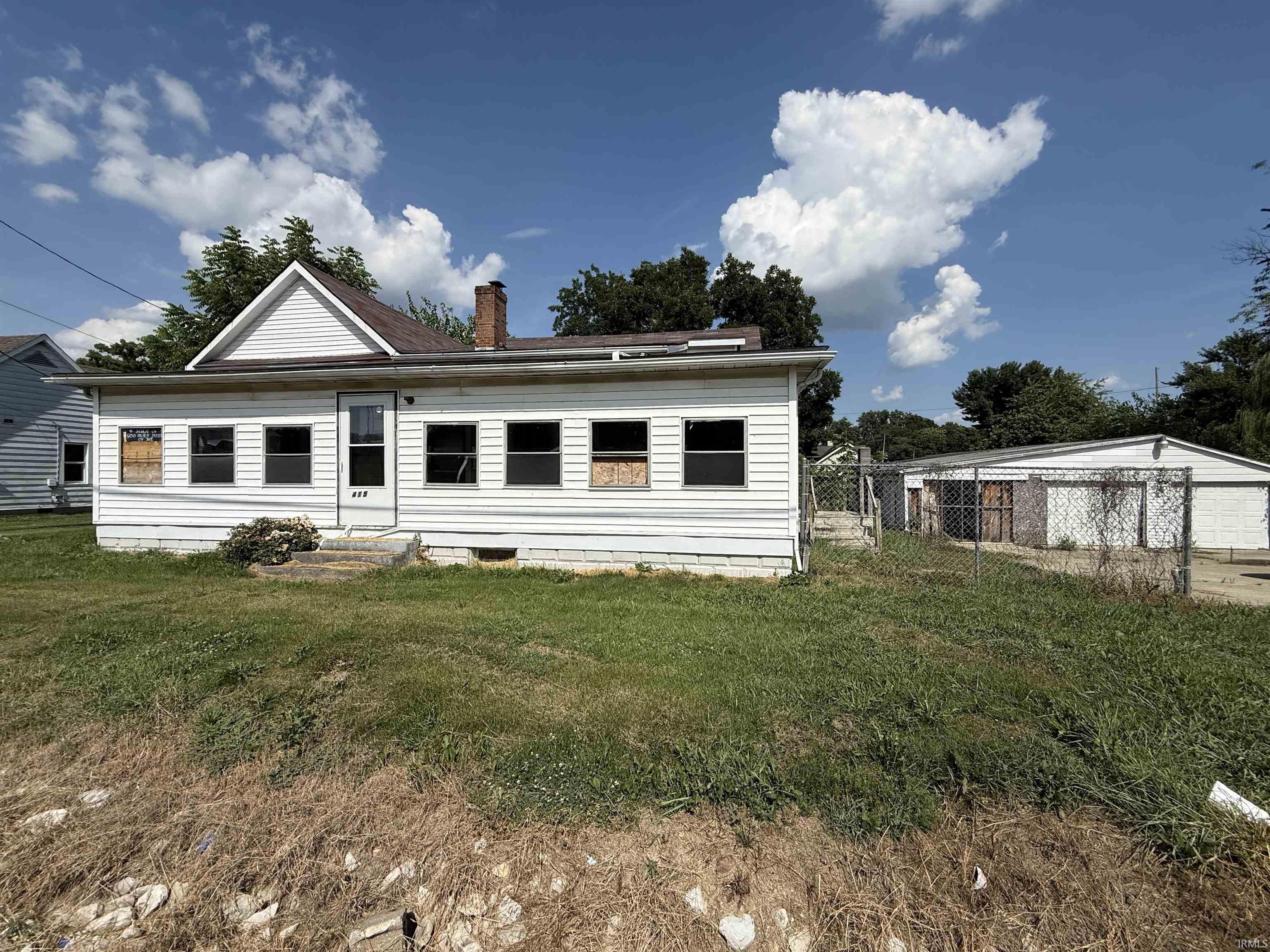 Property Photo: 415 S Mill Street IN 47665-9297