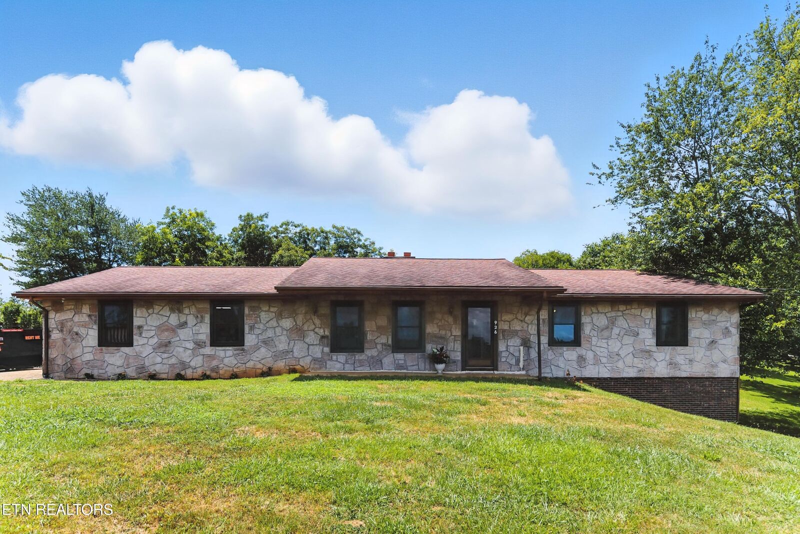 Property Photo:  926 Weaver Hill Drive  TN 37803 