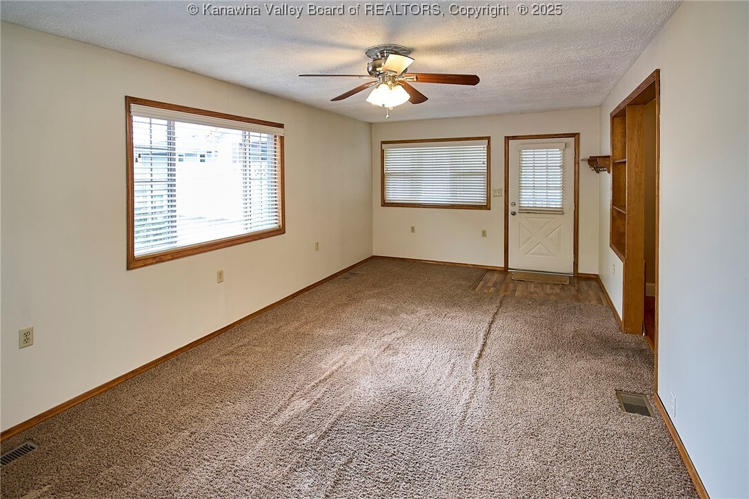 Property Photo: 5309 Venable Avenue SE WV 25304