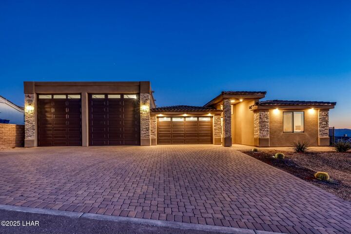 6772 Avienda De Los Foothills  Lake Havasu City AZ 86406 photo