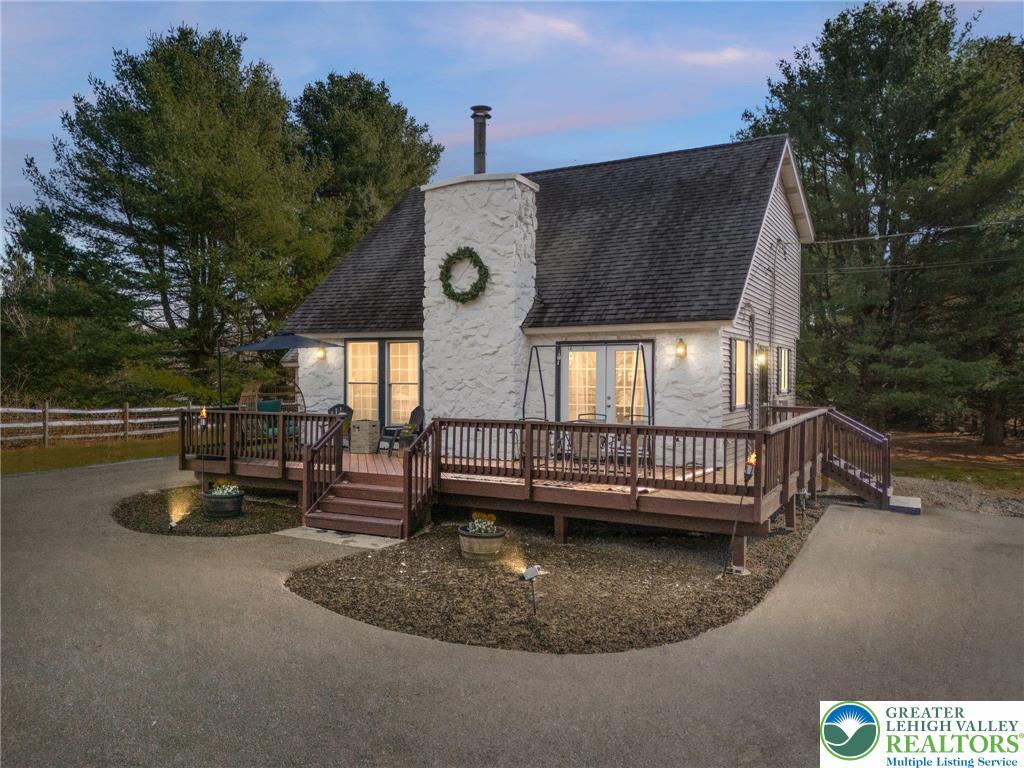 Property Photo: 64 Autumn Lane PA 18229