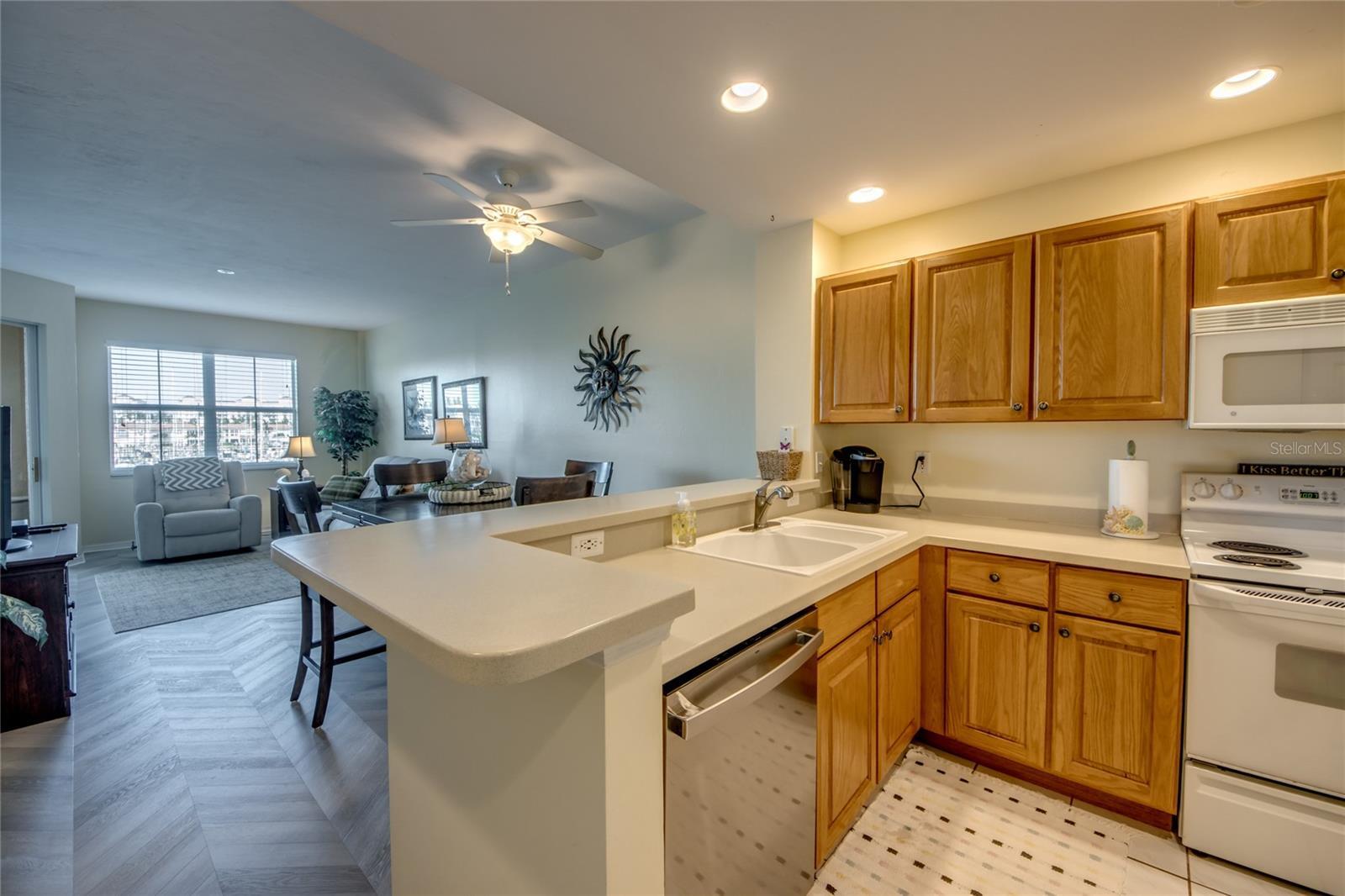Property Photo: 2090 Matecumbe Key Road 1202 FL 33955