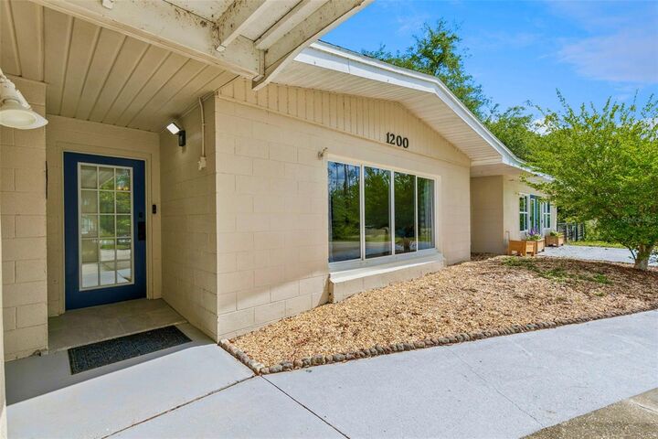 Property Photo:  1200 Lake Harney Road  FL 32732 