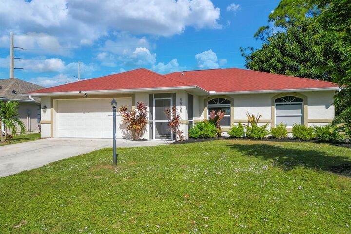 Property Photo: 5555 Cynthia Lane FL 34235
