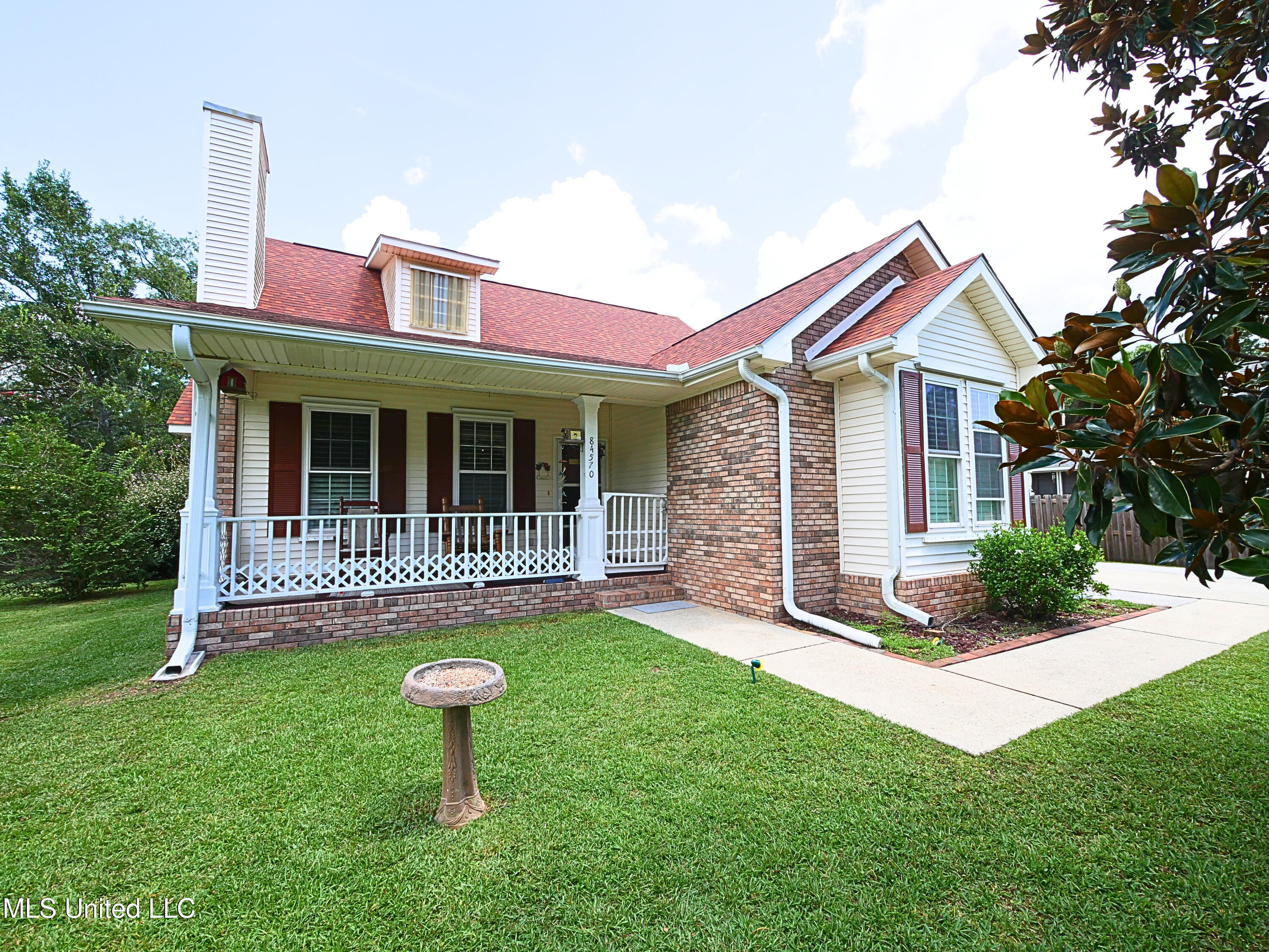 Property Photo: 84570 W Diamondhead Drive MS 39525