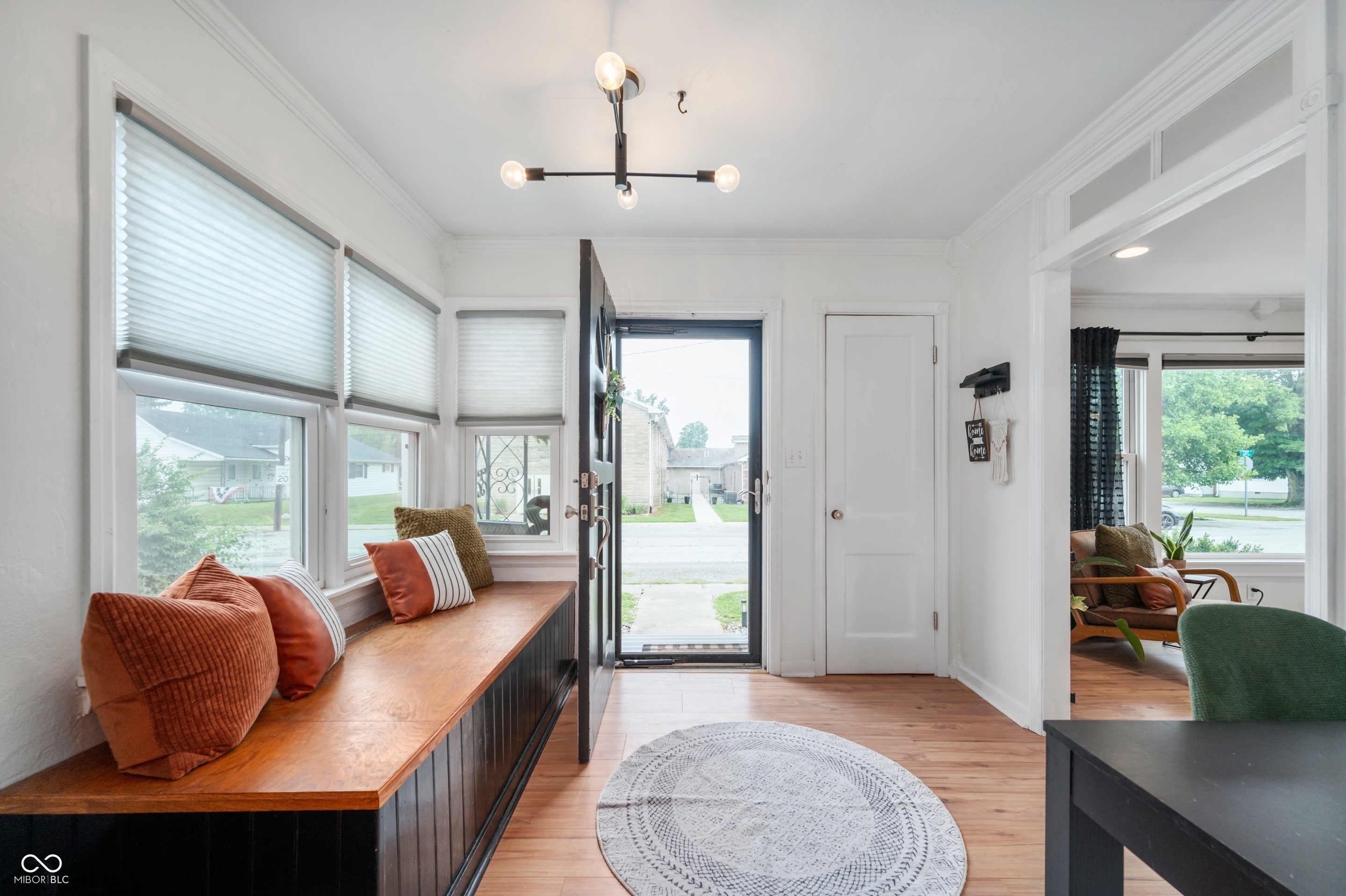 Property Photo:  109 W 9th Street  IN 46051 