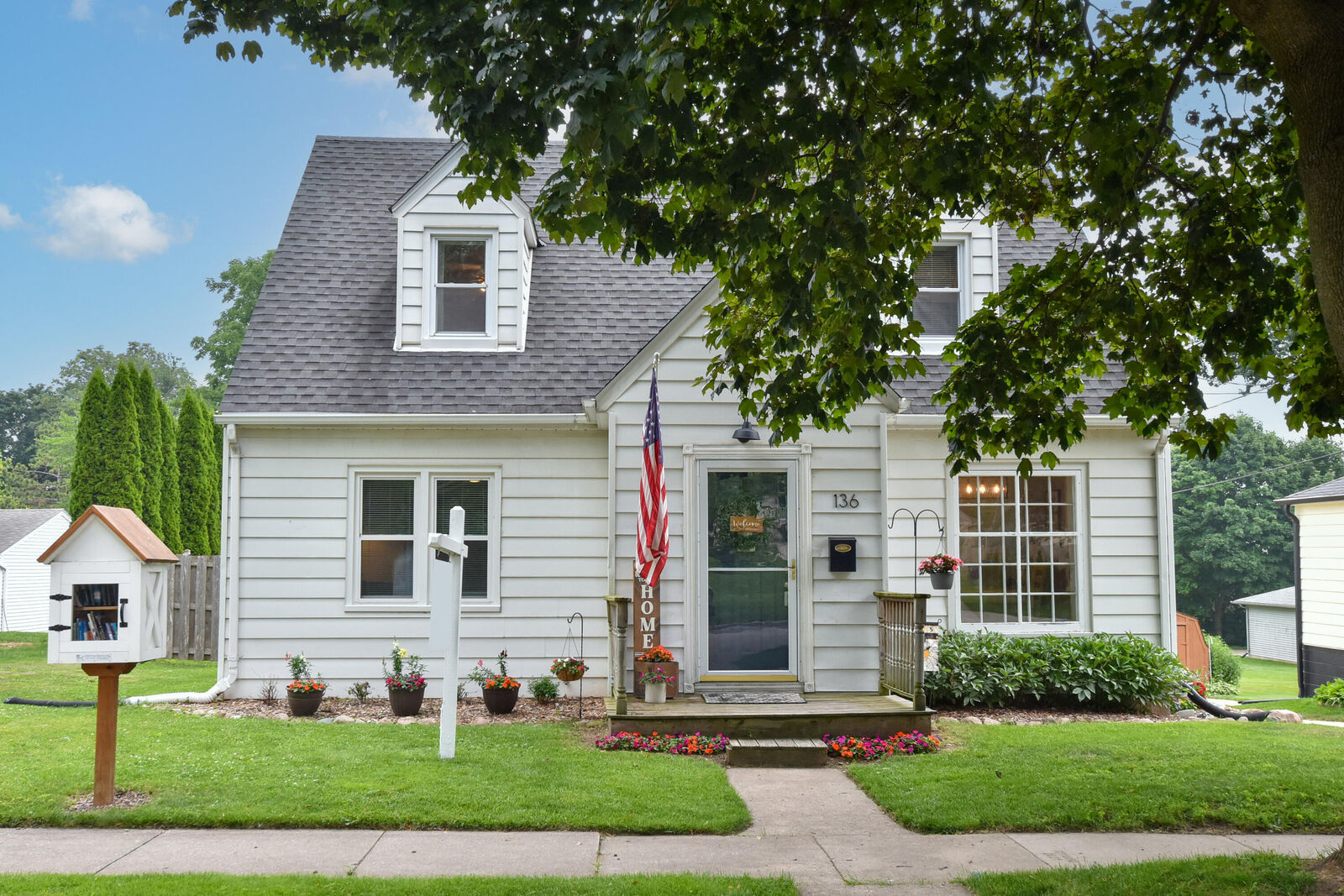 Property Photo: 136 S Garfield Ave WI 53074