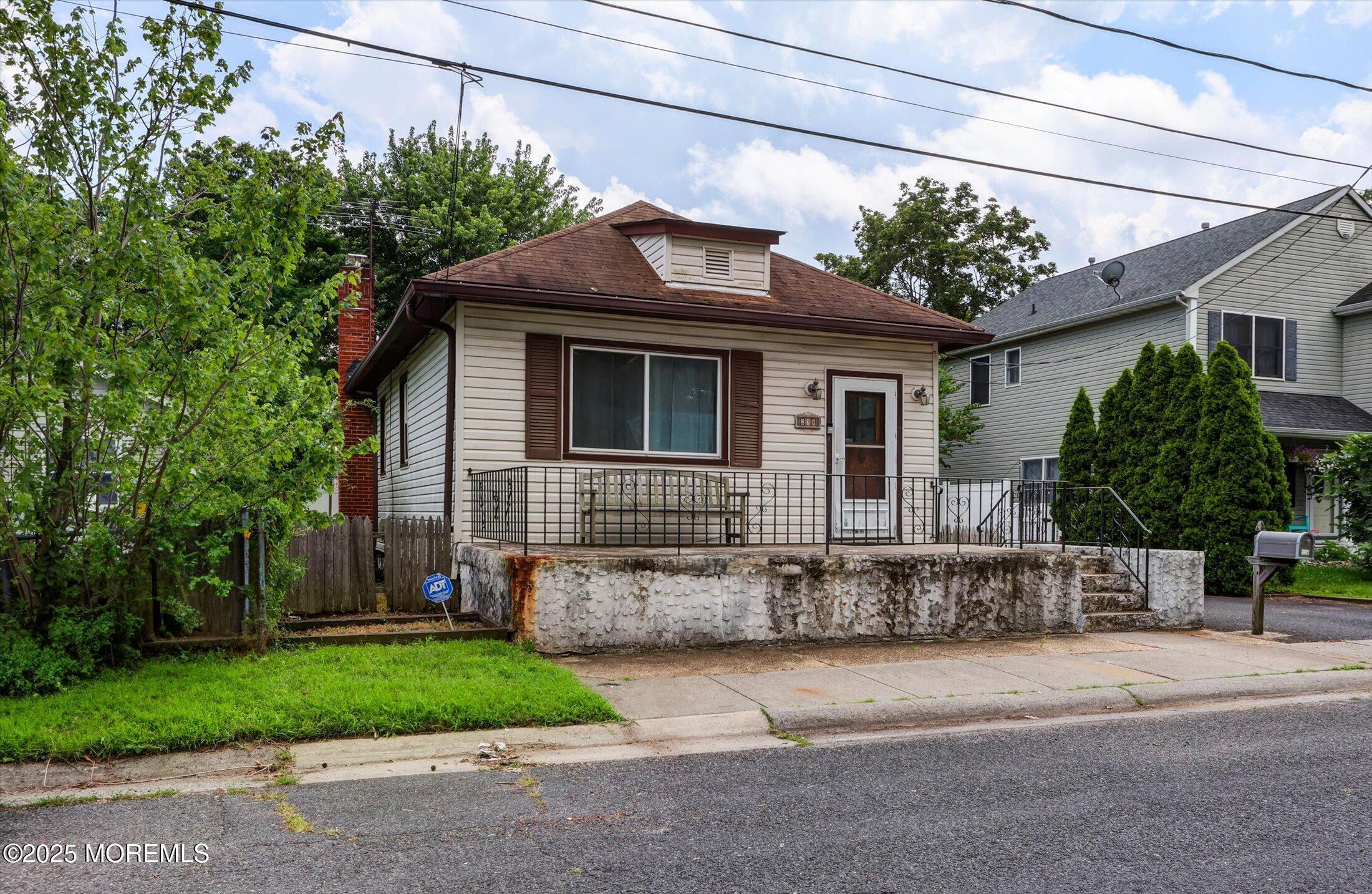 Property Photo:  224 Walling Place  NJ 07748 