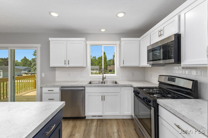 Property Photo: 1025 Mechanic Street MI 49307